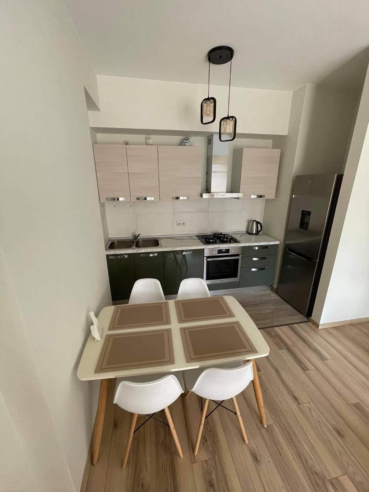 Sol'S M2 White Modern Apartments Tbilisi Exterior photo