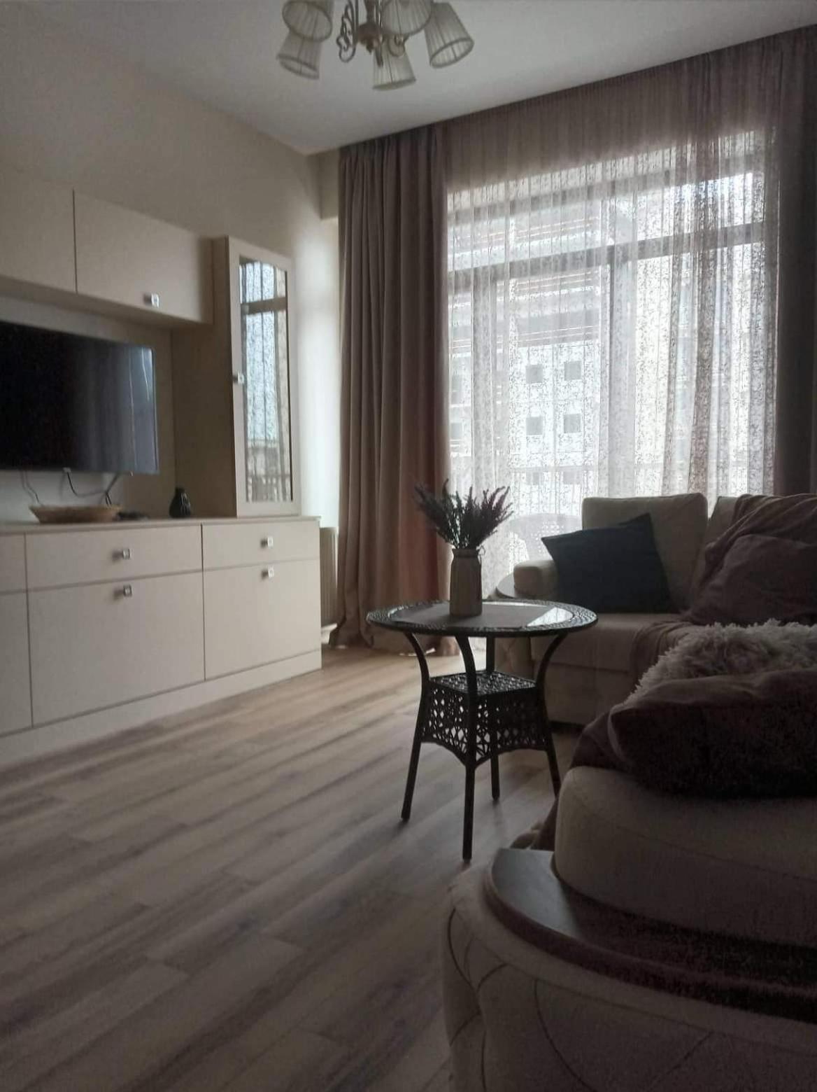 Sol'S M2 White Modern Apartments Tbilisi Exterior photo