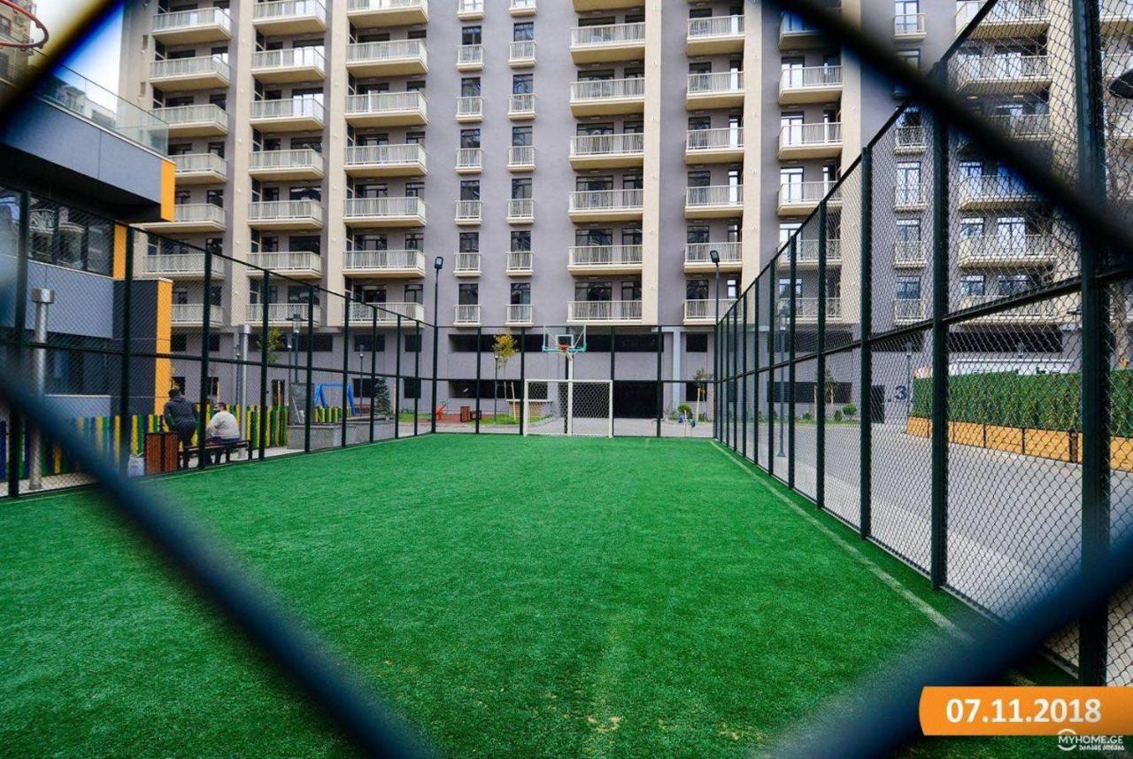 Sol'S M2 White Modern Apartments Tbilisi Exterior photo
