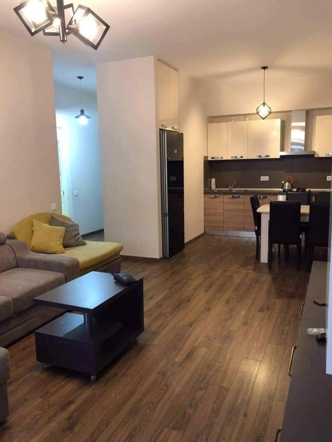 Sol'S M2 White Modern Apartments Tbilisi Exterior photo