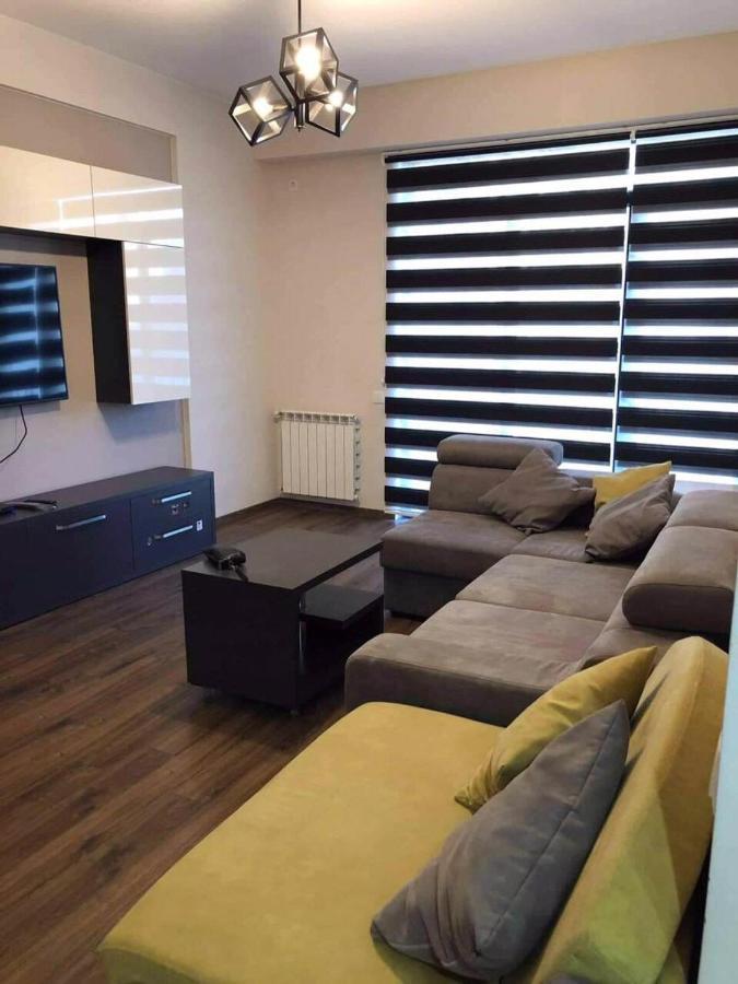 Sol'S M2 White Modern Apartments Tbilisi Exterior photo